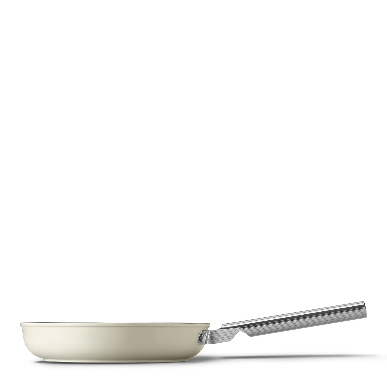 24cm Frying Pan - Image 10